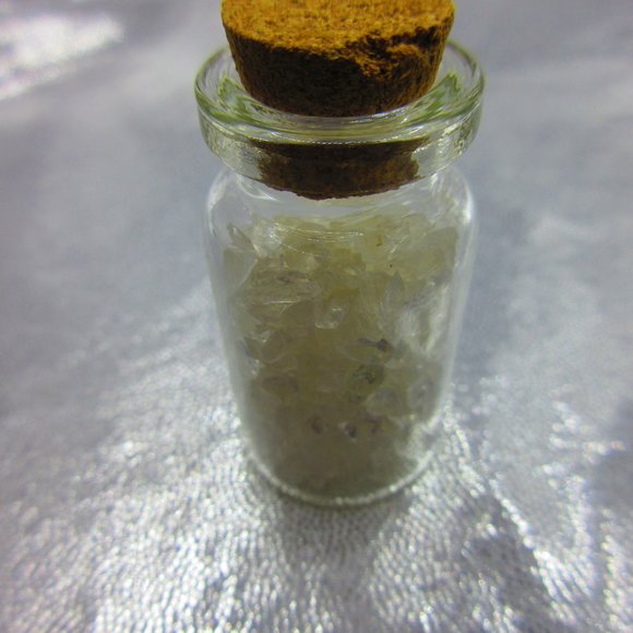 Quartz Gemstone Chips In A Bottle Embellishments Natural Semi Precious - Picture 3 of 3